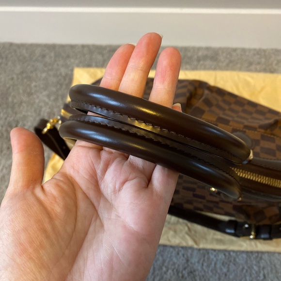 Louis Vuitton Damier Ebene Trevi PM Shoulder Bag - Picture 5 of 11